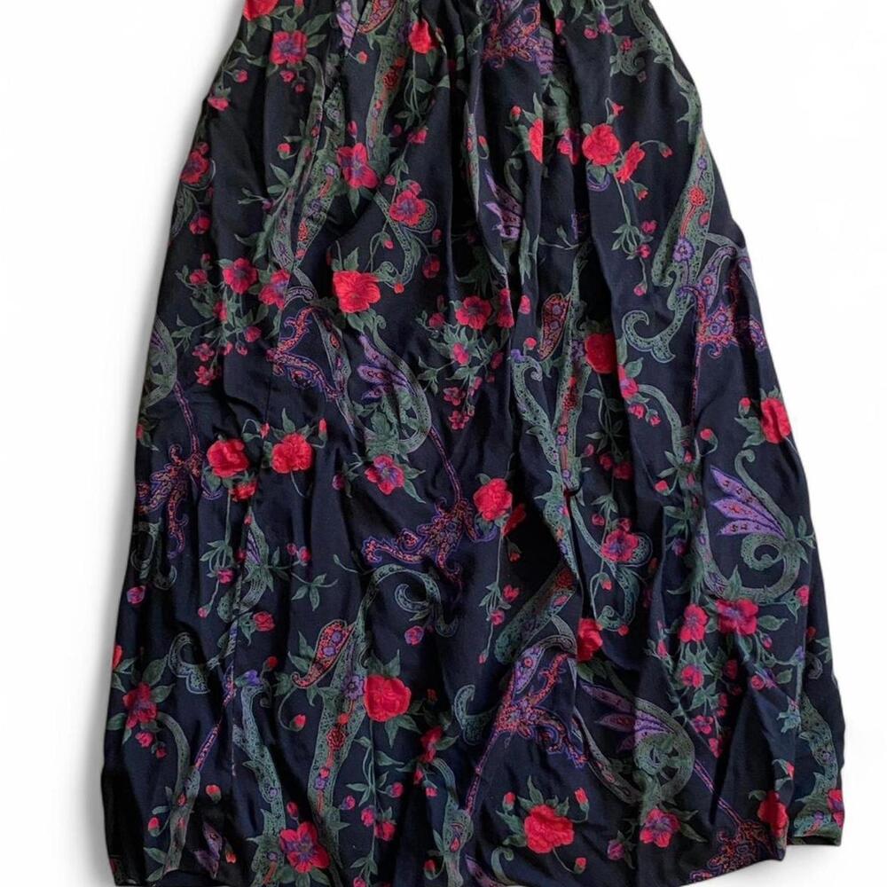 Women's Multi and Black Skirt